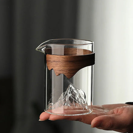 Thick Borosilicate Glass Tea Sharing Cup Gongdao Mug Heat-resistant Drinking Cup With Wooden Sleeve Home Restaurant Drinkware