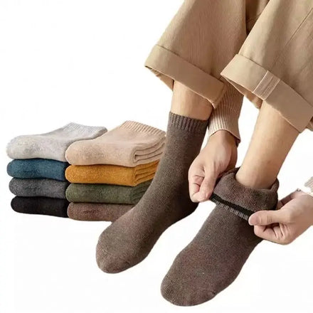 Custom Logo Autumn and Winter Fluffy Fuzzy Cozy Solid Color Thermal Warm Thick Crew 100 % Cotton Heated Ski Socks for Women