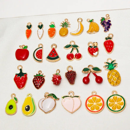 SC Popular Fashion Jewelry Pendants Charms Korean Gold Orange Strawberry Cartoon Pendant Colored Fruit Pendants for Necklace