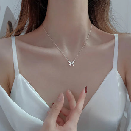 Silver Color Butterfly Necklace Shiny Zircon Pendant Ladies Elegant Clavicle Chain Wedding Jewelry Holiday Gift