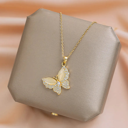 2023 New Opal Crystal Butterfly Necklaces for Women Luxury Stainless Steel Clavicle Chain Fashion Design Pendant Jewelry Gift
