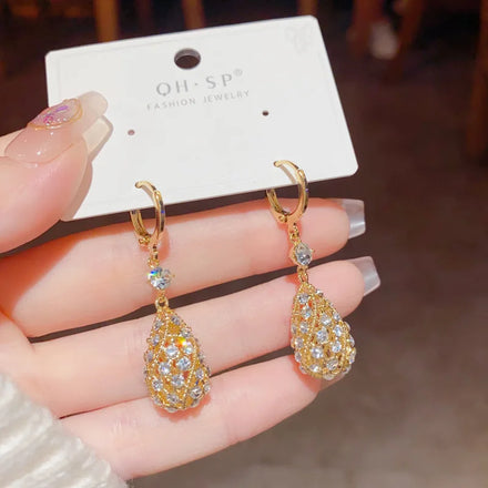 GT Fashion Luxury Crystal Simple Temperament Female Drop Flower Earrings for Women