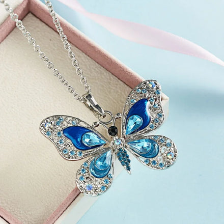 Fashion Multi Color Crystal Rhinestone Butterfly Pendant Necklaces for Women Long Chain Animal Necklaces Jewelry Party Gift
