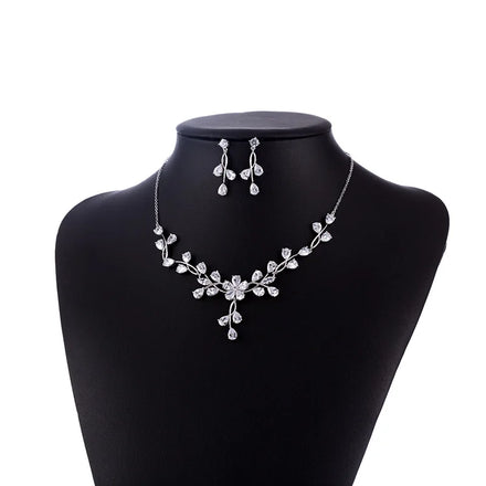 Women's Luxury Vintage Zircon Necklace Earring Set White Brass Stone Accessories for Parties Weddings Other Bride Gift