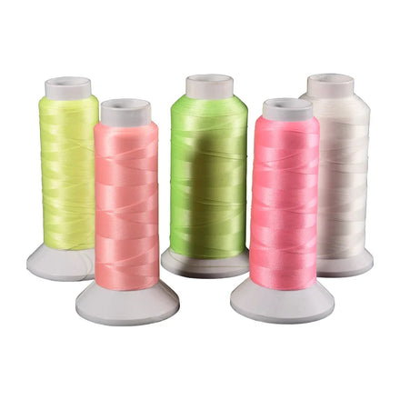 Superior Threads Nitelite Glow in the Dark Polyester 40 Wt Sewing Thread 80 Yard Spool (green)
