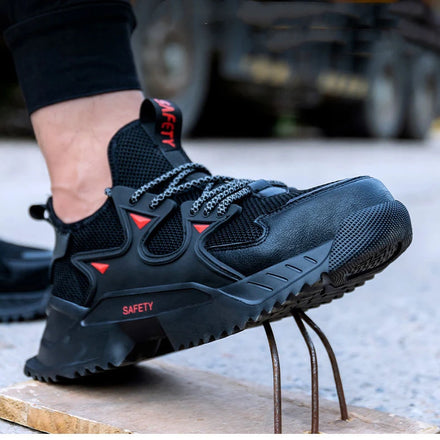 Custom Logo Lightweight Breathable Work Safety Shoes Anti Smash and Anti Stab Industry Safety Shoes for Men