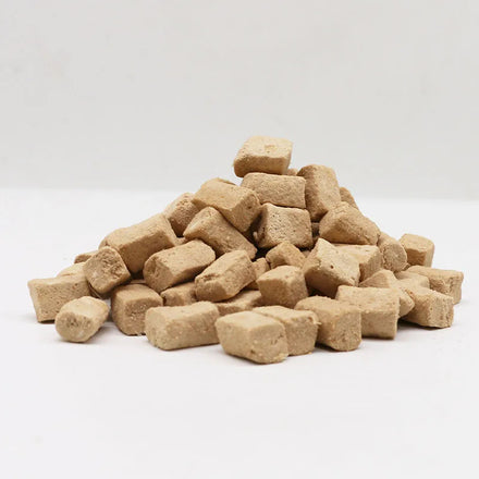 Freeze Dried Chinese Manufacturer Pet Food Kibble with Freeze-dried Raw Freeze-dried Pet Food