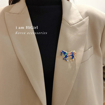 Metal Zinc Alloy Fashion Jewelry Designer Brooches Blur Running Animal Horse Brooches Jewelry and Enamel Pins Brooch Pins