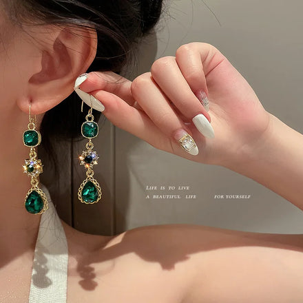 New Fashion Korean Oversized Green Crystal Drop Earrings for Women Shiny White Round Zircon Flower Wedding Earrings Jewelry Gift