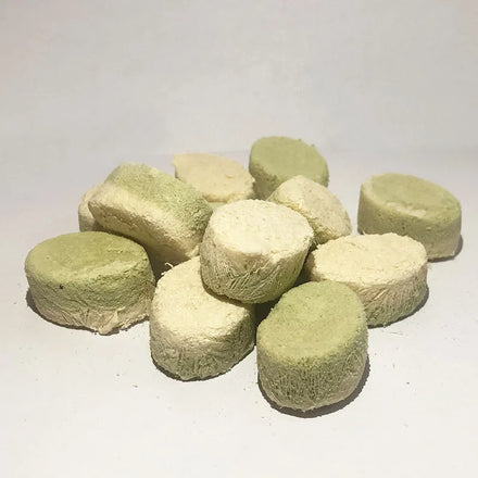 OEM Freeze Dried Pet Food Natural Dog Treats and cat Food Supplier Freeze-dried Food Pet Food Snack Raw Bone Meat Pie