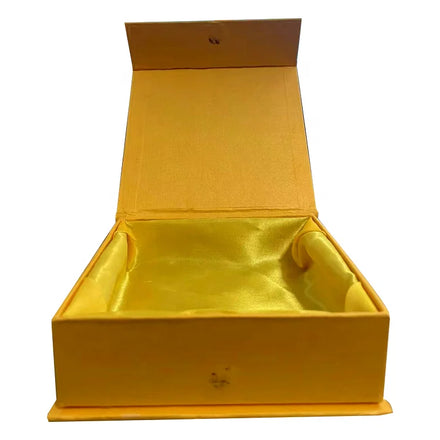 Custom Size Luxury Brand Paper Flap Open Magnetic Closure Hair Wig Packaging Box With Satin Insert