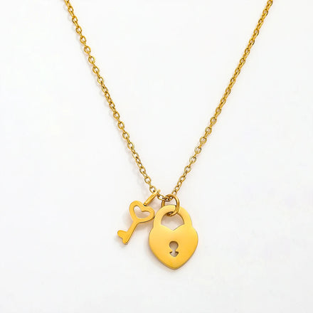 Fenny 18K PVD Plated Fashion Love Heart Lock Key Pendant Necklace Trendy for Women Stainless Steel Jewelry Wholesale