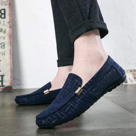 Custom logo Men's Fashion Flat Soled Shoes in Autumn and Winter Casual Shoes and Lazy Canvas Shoes