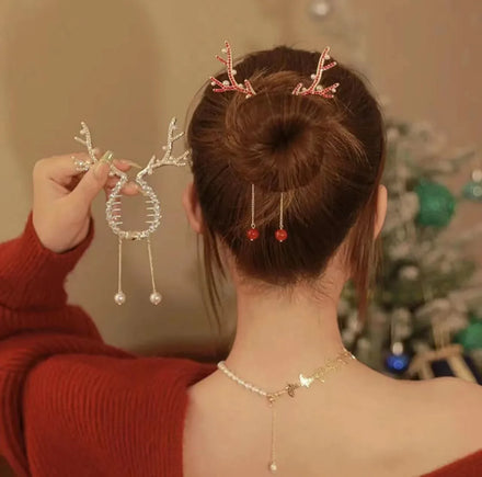 Elk Horn Tassel Ponytail Barrette for Women Christmas Style Cute Hairpin on the Back of the Head Crystal Rhinestone Hair Claw