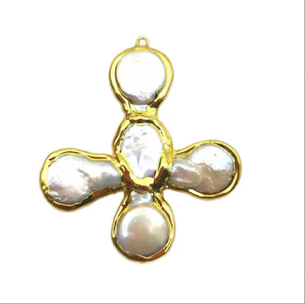Fashion Jewelry Wholesale Gold Plated Brass Fresh Water Pearl Irregular Flower Pendants for Necklace Making