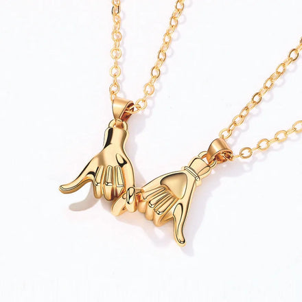 2 Pcs/set Creative Finger Pendant Couple Necklace Jewelry Lover Hand on Hand Choker for Women Men BFF Couple Necklace