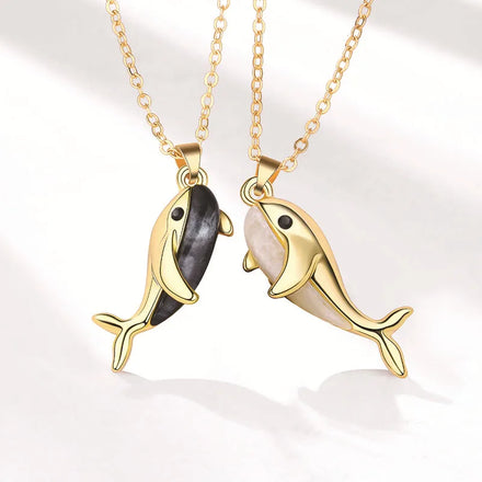 2 Pcs/Sets Dolphin Pendant Necklace Magnetic Necklace Matching Couple Necklace for Lovers Valentine Day Anniversary Gift 2023