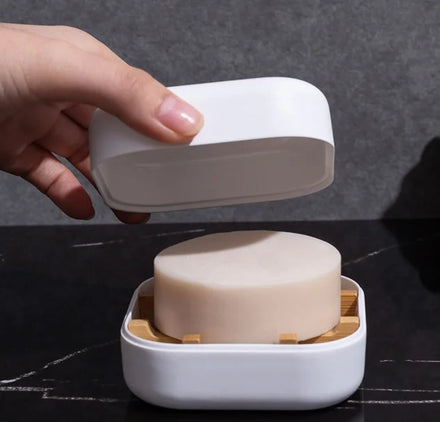 Top Sale Eco-Friendly Self-Draining Bamboo Soap Box Holder Sink Bathtub Shower Container Soap Tray with Cover Drain