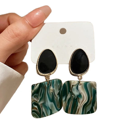 HOVANCI Bohemian Style Geometric Colored Resin Acrylic Flower Display Big Plant Matching Drop Earrings Fashionable Earring