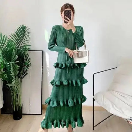 Pleated Temperament Long Dress Solid Color Cake Dress Commuter Wear Belt Belt Multi-layer Dress