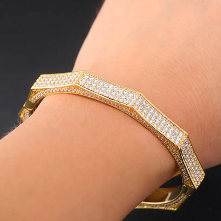 Simple and Fashionable Wristband Light Luxury Exquisite and High-end with a Sense of Temperament and Design Niche Bracelet