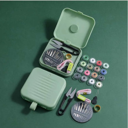 Magnetic Needle and Thread case Set Portable Mini Multifunctional Sewing Storage Bag Travel Set for Home Use