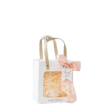 In 2022 the New Design Is a Small Ribbon with Bow Tie and Exquisite Window Opening Gift Paper Bag Which Is Loved by Girls