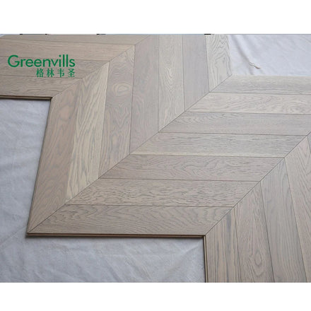 Guangzhou Factory Price 100% Real Wood Flooring Oak Wood Veneer + Select Grade Engineered Flooring
