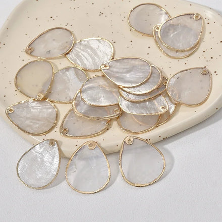 Natural Mirror Shell Round Water Droplet Pendant Electroplated Gold Edge Shell Pendant DIY Hand -made Material