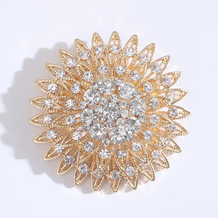 Luxury Wedding Dress Accessories Corsage Brooch Valentine's Day Gift Jewelry Women Alloy Rhinestone Flower Brooch Pin