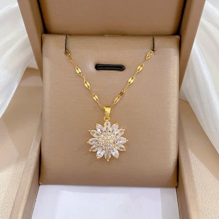 Newest Fashion 18k Gold Plated Stainless Steel Flower Necklace Jewelry Bling Zircon Flower Pendant Necklace for Women Girls