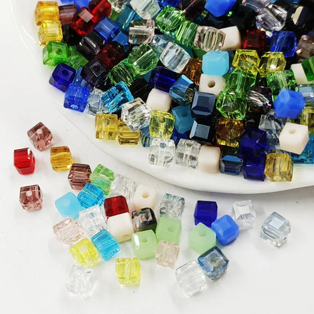 DS Factory Wholesale 6mm Square Crystal Glass Bead Diy Jewelry Bracelet Accessories Loose Beads