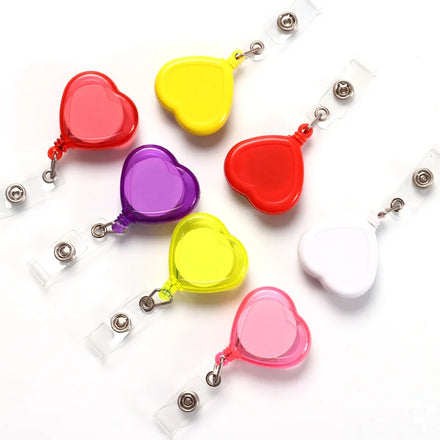 Wholesale Custom Eco-Friendly Durable Fashionable Plastic Heart-Shaped Retractable Yoyo Carabiner Keychain Badge Reel Nurse ID