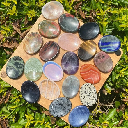 Factory Wholesale Healing Thumb Gem Rose Quartz Worry Stone Inspiration Reiki Crystal Pocket Palm Therapy Stone