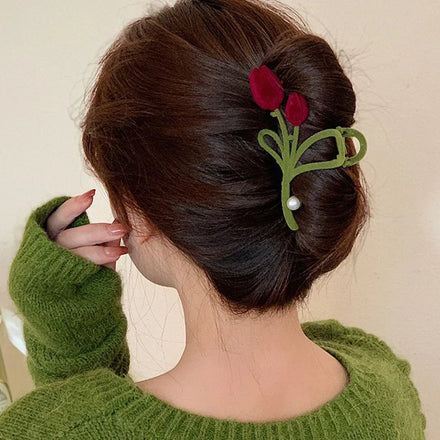 2023 Winter Vintage Flower Hair Claw Large Size Korean Barrette Headwear Tulip Velvet Hair Claw Garra De Pelo
