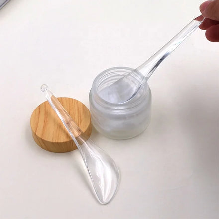 Hot Selling Beauty Skincare White Color Plastic Facial Cream Scoop Spatula Cosmetic Spoon