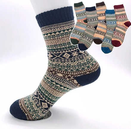 Men Retro 5 Colors Socks Embroidery Custom logo Thick Cozy Wool Socks Men Unisex Crew Winter Socks