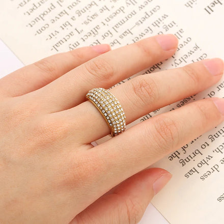 Paved Finger Rings Waterproof Jewelry Fashionable 316L Stainless Steel 18K PVD Plating Full Cubic Zirconia Party for Woman