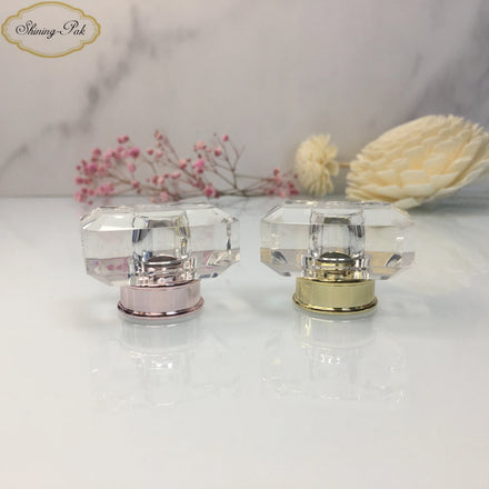 Factory Custom Eco-Friendly 15mm Plastic Smart Lids Square Gold Transparent Acrylic Perfume Cap