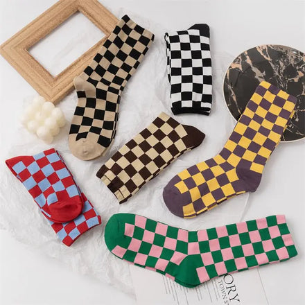 Ins New Chessboard Checker Medium Tube Socks Fashion Street Black and White Mesh Checker Socks Couple Women's Socks Wholesale