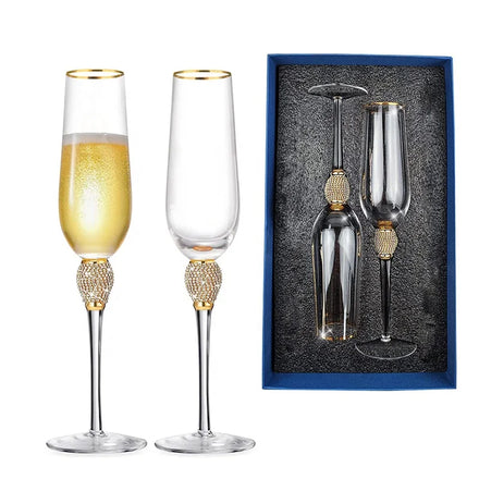 Hot Selling Crystal Rhinestone Studded Gold Rim Handmade 8OZ Capacity Modern Toasting Glasses Wedding for Flutes