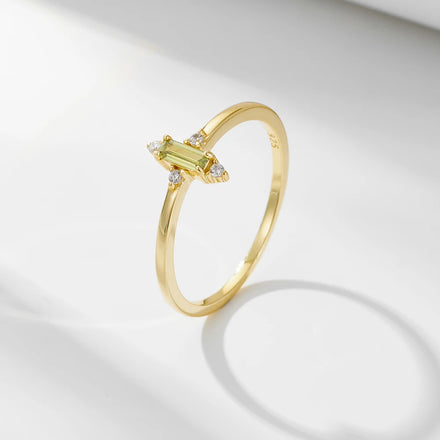 New Classic Best Selling Sterling Silver 925 Zircon Baguette Band Ring for Women Green Gemstone Simple Rings Jewelry