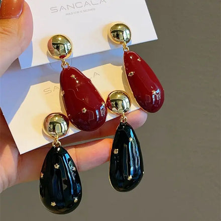 Maiou 2026 New Arrival Vintage Designer Trendy Gold PVD Plated Red and Black Enamel Tear Drop Earrings for Women Jewelry