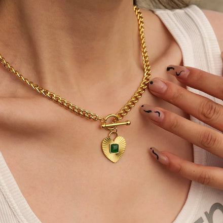 Maiou Classic Style Waterproof Stainless Steel 18K Gold Plated Emerald Stone Heart Pendant Necklace Jewelry for Women