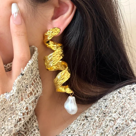 Maiou Statement Luxury Elegant Designer 18k Gold Plated Irregular Pearl Swirl Big Drop Earrings for Women Jewelry