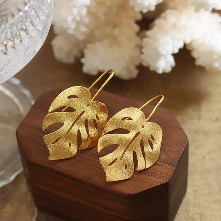 Maiou Designer Elegant Trendy Waterproof 18K Gold Plated Stainless Steel Leaf Drop Earrings for Women