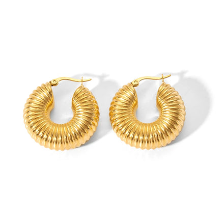Fashionable 316L 18K PVD Plating Hollow Honeycomb CC Hoop Earrings Waterproof Anti-TarnishFor Woman