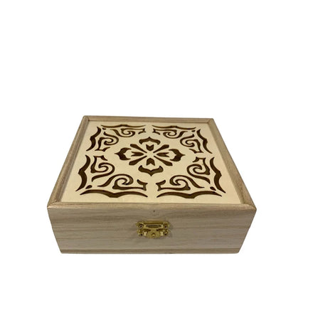 Decorative Wood Box with Carved Lid Solid Wood Jewelry Storage Packaging Box Openwork Top Wooden Gift Boxes for Jewelry Trinket