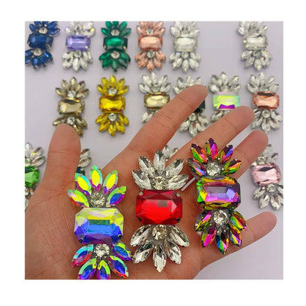Wholesale New Handmade Rhinestone Flower Design 3D Sew on Applique Patches for Clothes Decoration
