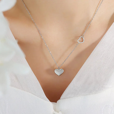 Ins Choker Necklace 18K Gold Plated Stainless Steel Necklace Double Heart Necklace for Women